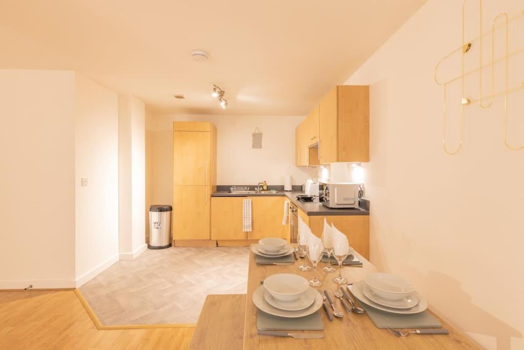 Cosy, Modern City Centre Apartment Free Parking レスター エクステリア 写真