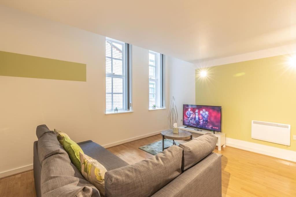 Cosy, Modern City Centre Apartment Free Parking レスター エクステリア 写真